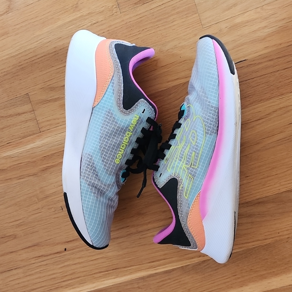 New Balance Women's Dynasoft Breaza V1 Running Shoe